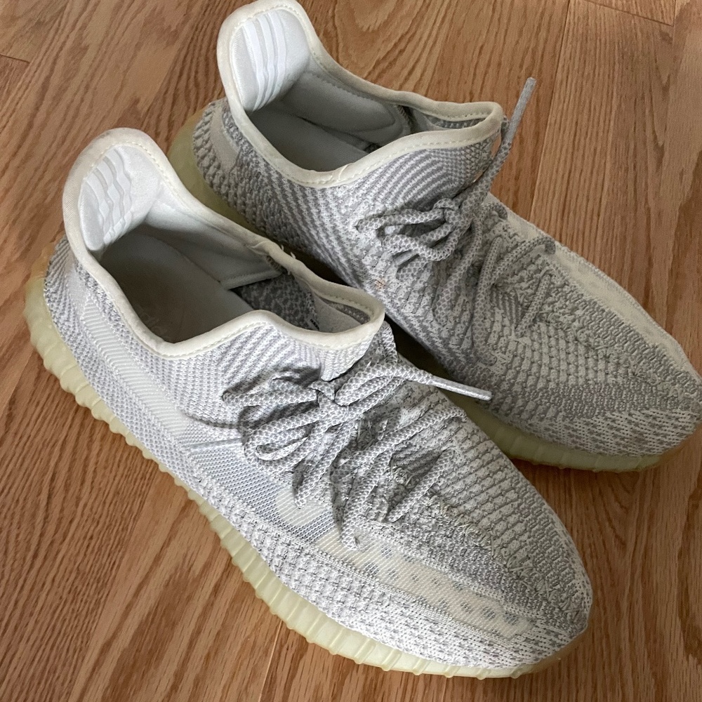 Mens Yeezy sneakers